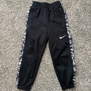Nike boys pants